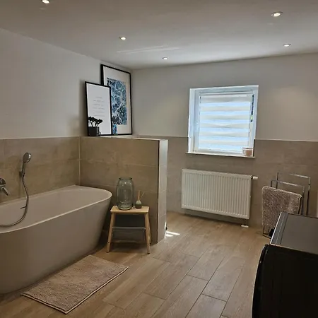 Haus Alb-apfel * Mehrstetten